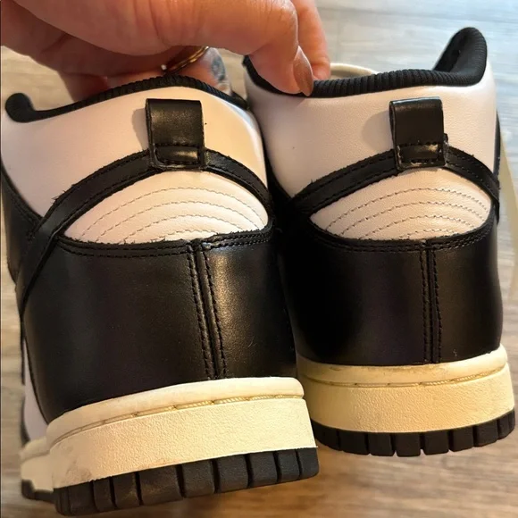 Nike Dunk High Retro “Black/White” (Panda) - Picture 4 of 5